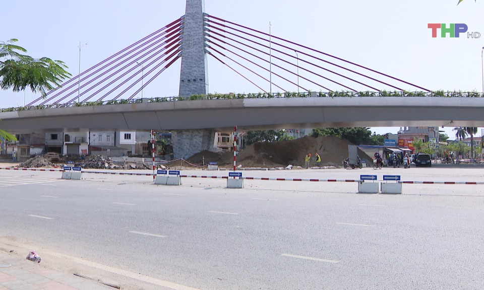 Sớm ho&agrave;n th&agrave;nh n&uacute;t giao T&ocirc;n Đức Thắng - M&aacute;ng nước - Quốc lộ 5