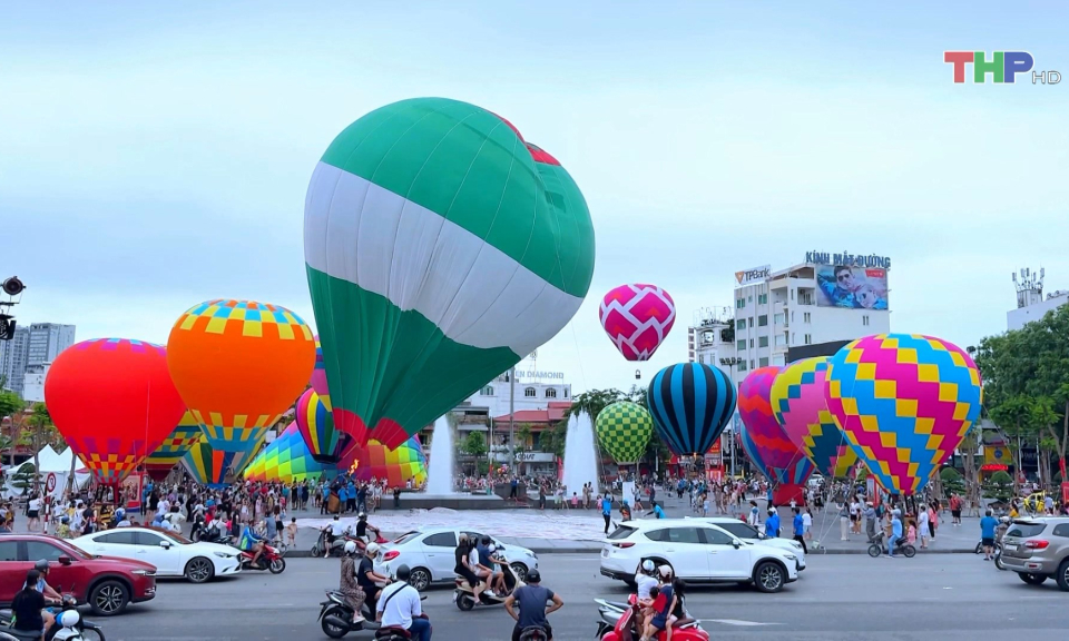 S&ocirc;i động Ng&agrave;y hội Khinh kh&iacute; cầu