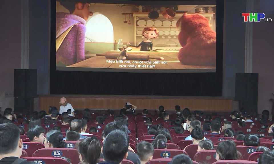 Chiếu phim miễn ph&iacute; phục vụ học sinh th&agrave;nh phố 