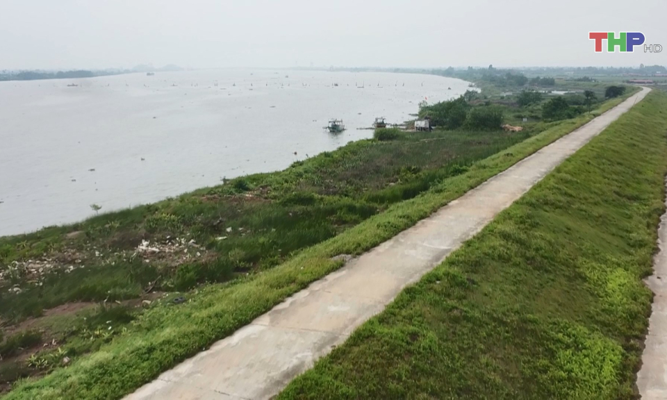 Bảo đảm an to&agrave;n hệ thống đ&ecirc; trước m&ugrave;a mưa b&atilde;o