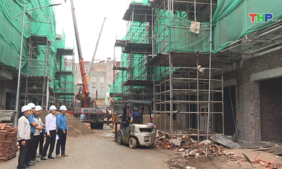 Đẩy nhanh tiến độ x&acirc;y dựng nh&agrave; ở x&atilde; hội