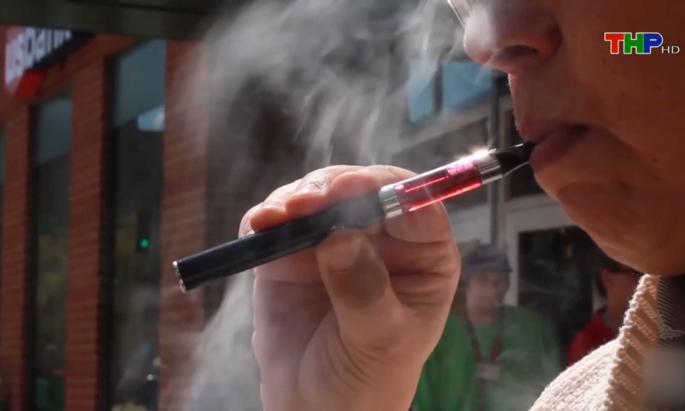 Y tế sức khỏe: Đẩy l&ugrave;i kh&oacute;i thuốc l&aacute; ra khỏi cộng đồng