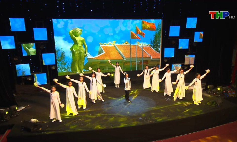 Măng non đất Cảng: B&aacute;n kết Cuộc thi T&agrave;i năng nh&iacute; THP (Phần 6)