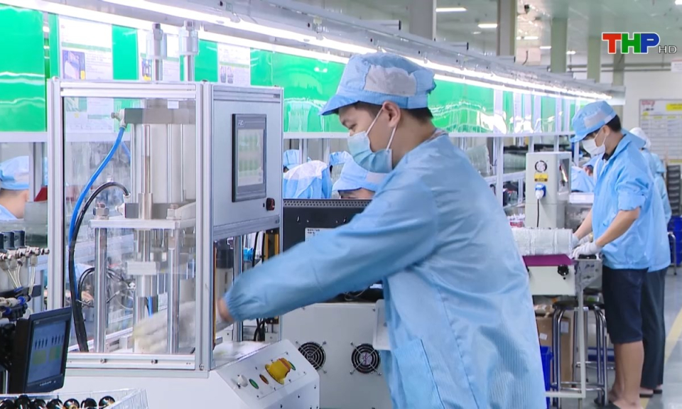 Lao động v&agrave; c&ocirc;ng đo&agrave;n: Giải ph&aacute;p n&acirc;ng cao lượng v&agrave; chất nguồn nh&acirc;n lực