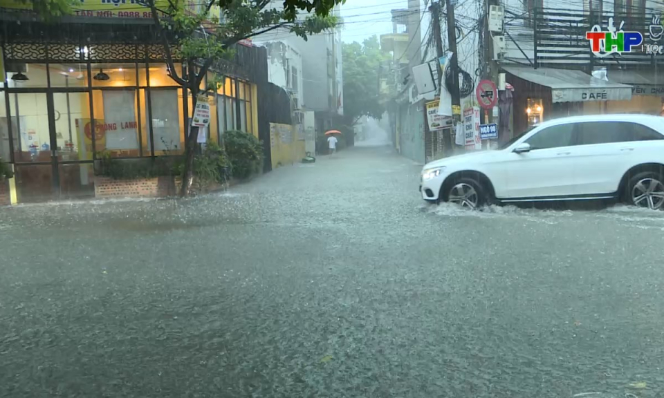 An toàn giao thông: Giải pháp bảo đảm an toàn giao thông mùa mưa