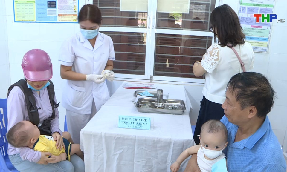 Y tế sức khỏe: Vitamin cần thiết cho sự ph&aacute;t triển của trẻ