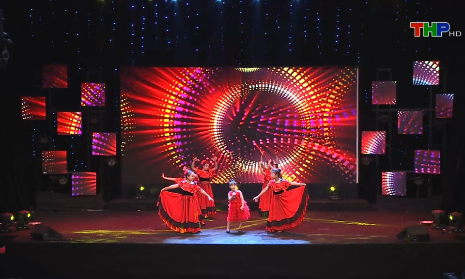 Măng non đất Cảng: B&aacute;n kết Cuộc thi t&igrave;m kiếm T&agrave;i năng nh&iacute; THP (Phần 11)