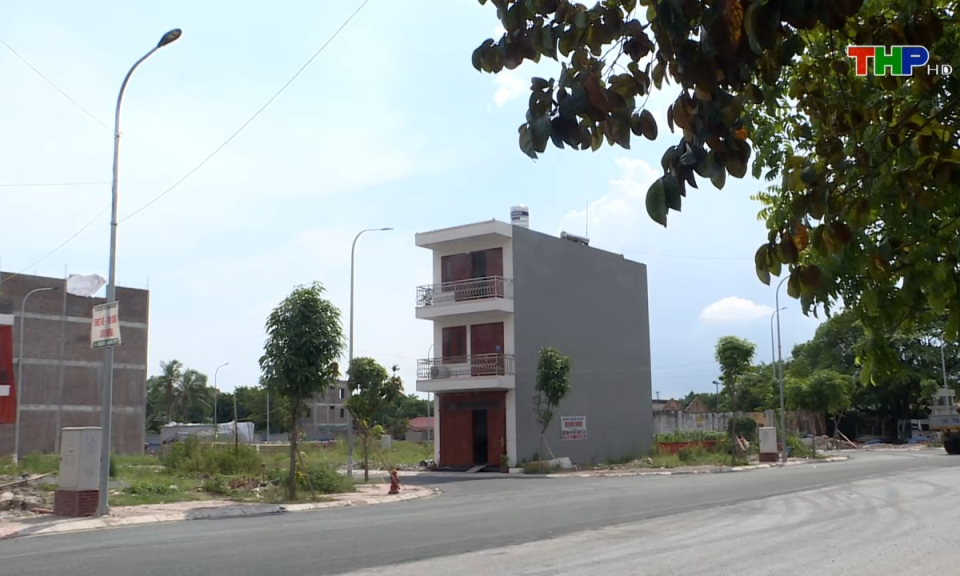 Ph&aacute;p luật v&agrave; cuộc sống: Thực trạng cung ứng điện ở khu t&aacute;i định cư