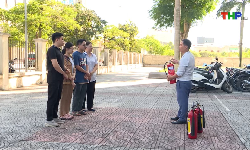 To&agrave;n d&acirc;n PCCC: Tăng cường PCCC trong c&aacute;c khu d&acirc;n cư đ&ocirc;ng người