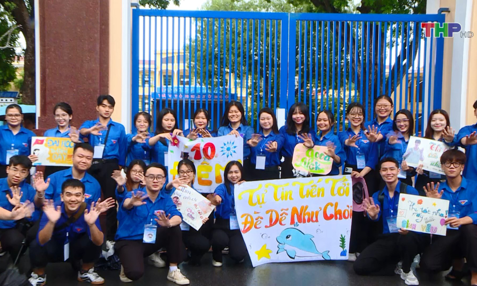 Chương tr&igrave;nh tiếp sức m&ugrave;a thi