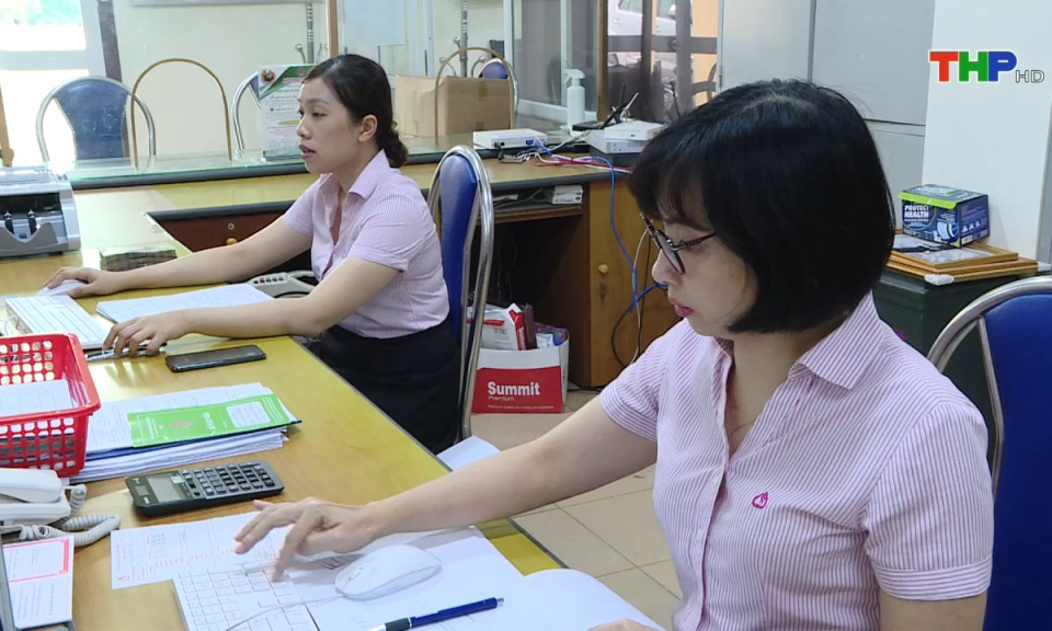 Ph&aacute;p luật v&agrave; cuộc sống: Kh&oacute; khăn trong việc thực hiện ch&iacute;nh s&aacute;ch t&iacute;n dụng nh&acirc;n văn đối với người m&atilde;n hạn t&ugrave; 