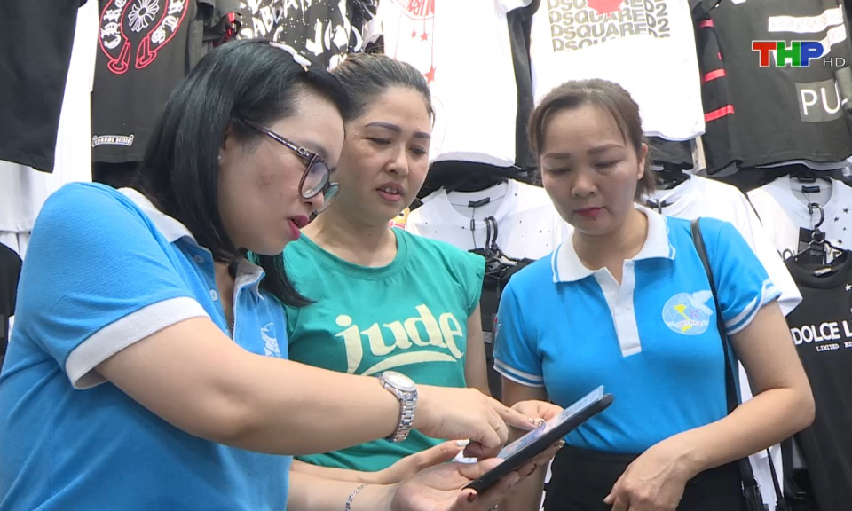 Phụ nữ Việt: Kết nối phụ nữ 4.0