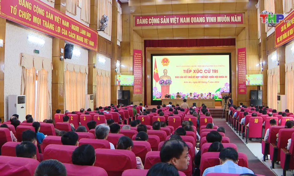 Tiếp x&uacute;c cử tri b&aacute;o c&aacute;o kết quả Kỳ họp thứ 7 Quốc hội kh&oacute;a XV