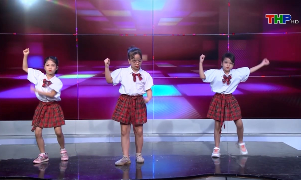 Măng non đất Cảng: Kh&uacute;c nhạc vui