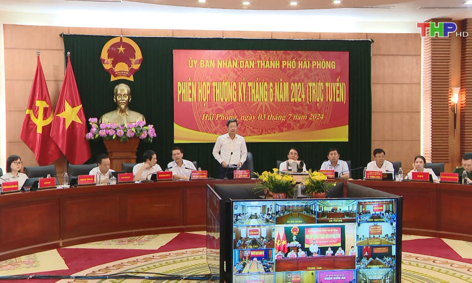 UBND th&agrave;nh phố họp phi&ecirc;n thường kỳ th&aacute;ng 6        