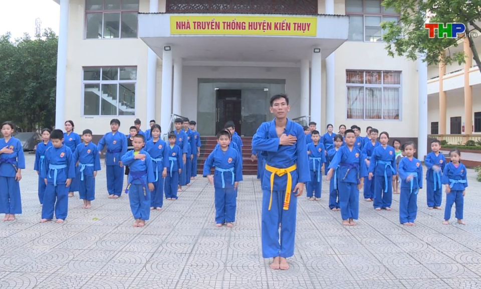 Măng non đất Cảng: C&ugrave;ng em học v&otilde; (Phần 24)