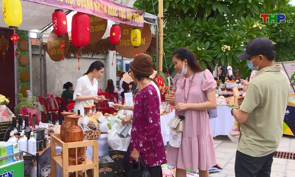 Nhiều sản phẩm OCOP sẽ được quảng b&aacute; tại Chợ qu&ecirc; thời Mạc 