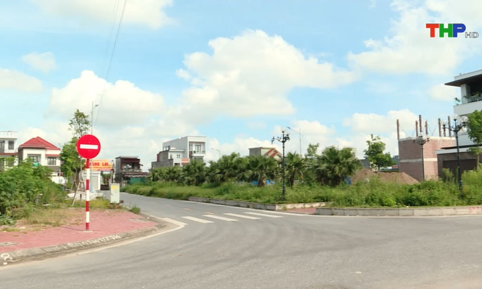 Ph&aacute;p luật v&agrave; cuộc sống: Những vướng mắc trong c&ocirc;ng t&aacute;c quản l&yacute; hạ tầng