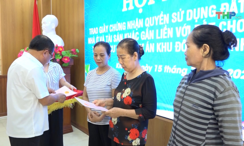 Sớm ho&agrave;n tất cấp giấy chứng nhận quyền sử dụng đất tại Khu đ&ocirc; thị Cựu Vi&ecirc;n