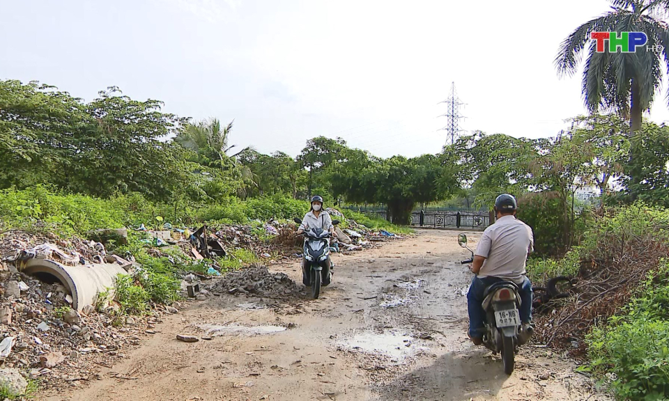 T&igrave;nh trạng đổ trộm r&aacute;c thải t&aacute;i diễn nhiều nơi