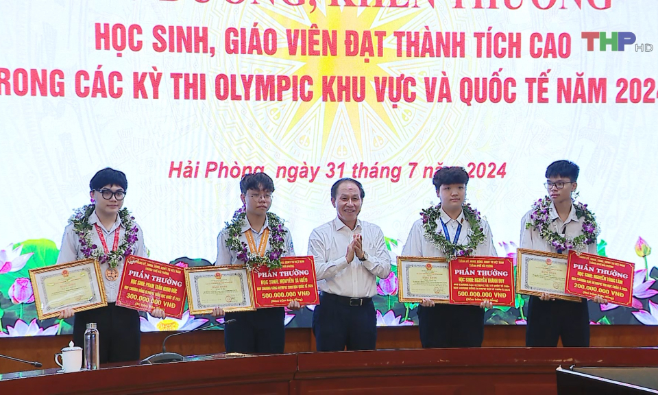 Hải Ph&ograve;ng biểu dương học sinh, gi&aacute;o vi&ecirc;n đạt th&agrave;nh t&iacute;ch cao 