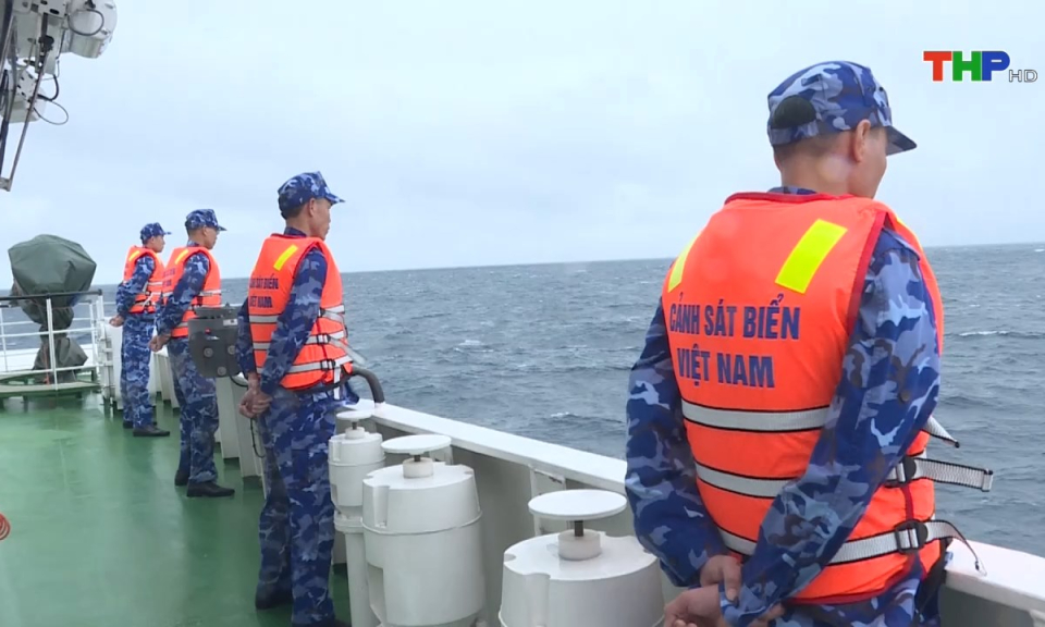 Học tập v&agrave; l&agrave;m theo tư tưởng, đạo đức, phong c&aacute;ch Hồ Ch&iacute; Minh: C&aacute;n bộ, chiến sĩ Cảnh s&aacute;t biển học v&agrave; l&agrave;m theo B&aacute;c