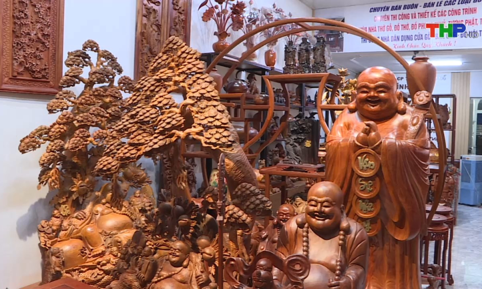 Hải Ph&ograve;ng những g&oacute;c nh&igrave;n: Thổi hồn v&agrave;o gỗ