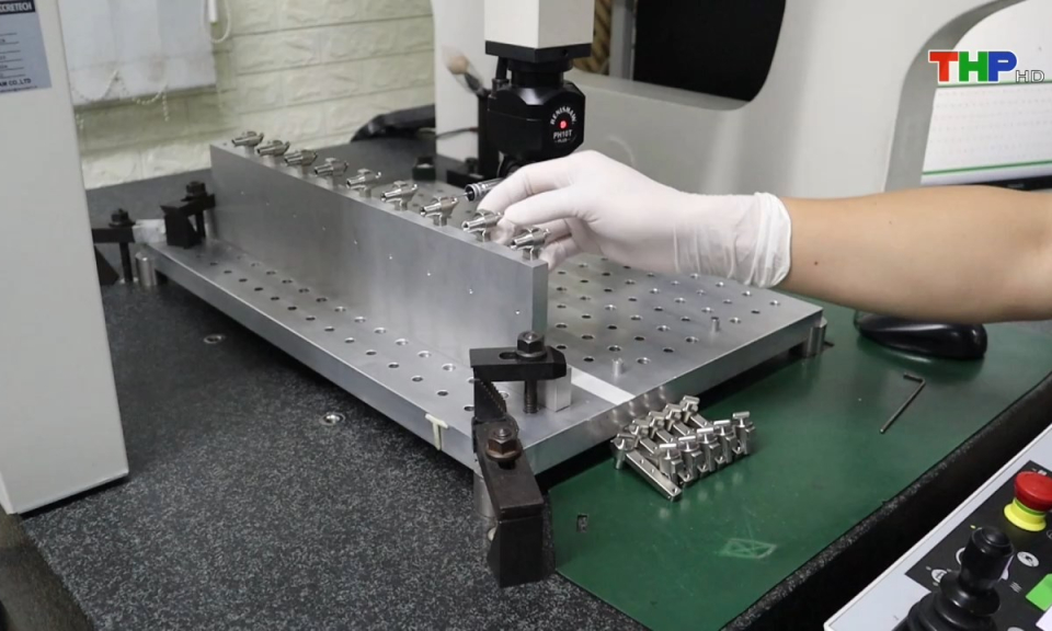 Lao động v&agrave; c&ocirc;ng đo&agrave;n: Lan tỏa phong tr&agrave;o ph&aacute;t huy s&aacute;ng kiến, s&aacute;ng tạo 