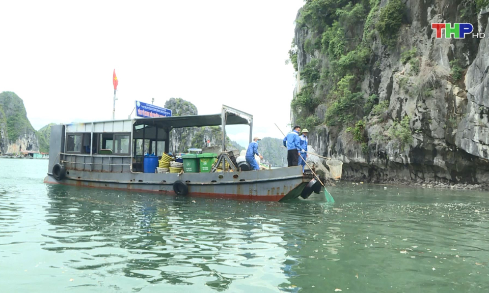 Ph&aacute;t triển du lịch gắn với bảo vệ m&ocirc;i trường