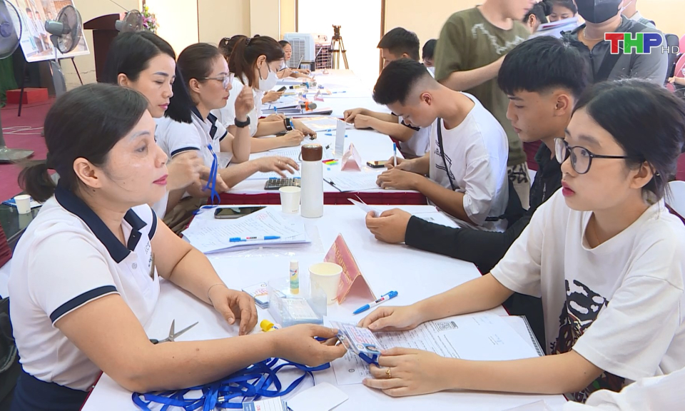 Thay đổi quan niệm của học sinh về học nghề