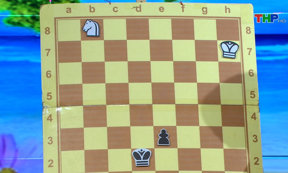 Măng non đất Cảng: Dạy cờ vua (Phần 30)