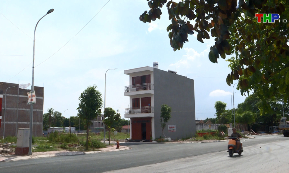 Người d&acirc;n Khu t&aacute;i định cư Kiến Thiết đ&atilde; c&oacute; điện