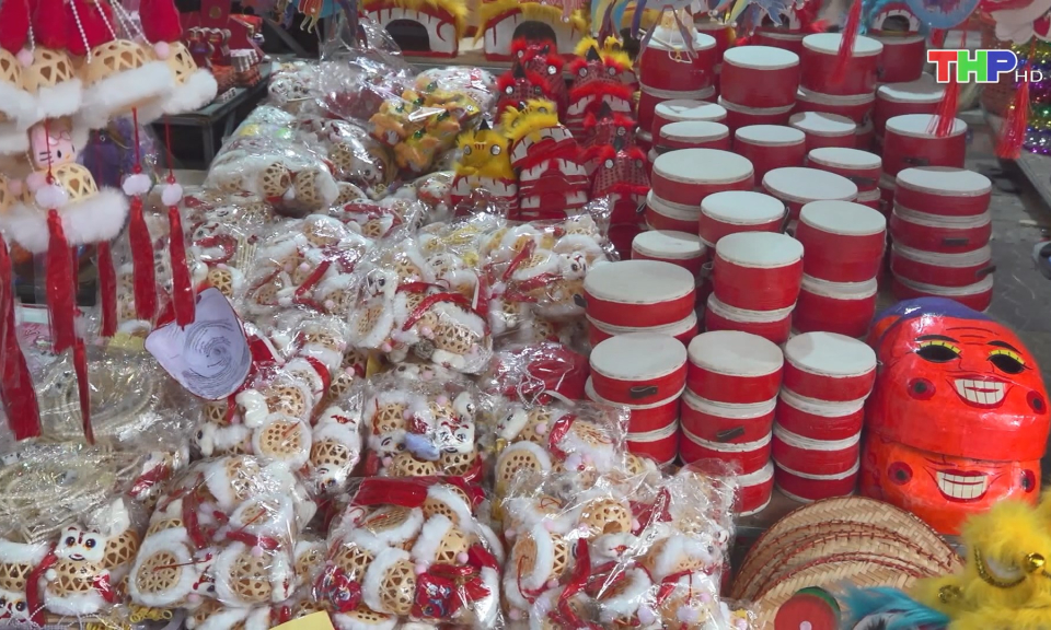Đồ chơi trung thu truyền thống chiếm lĩnh thị trường