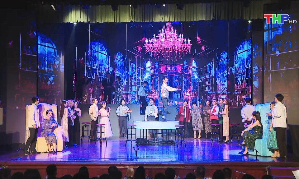 C&ocirc;ng diễn Vở nhạc kịch Carmen  