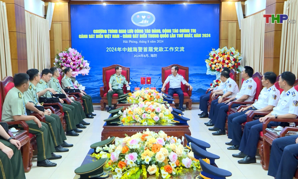 Hợp t&aacute;c Cảnh s&aacute;t biển Việt Nam - Trung Quốc