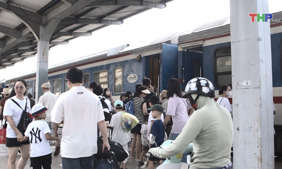 Bảo đảm hoạt động vận tải kh&aacute;ch dịp nghỉ lễ