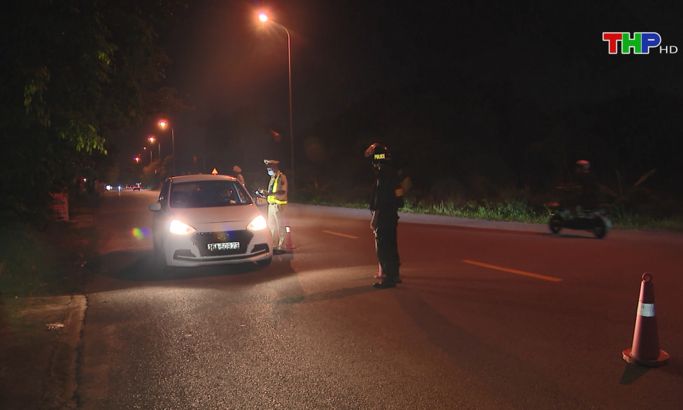 Xử l&yacute; nghi&ecirc;m c&aacute;c vi phạm ATGT trong kỳ nghỉ lễ