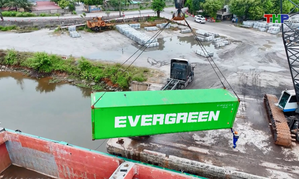 Chuyển đổi xanh trong vận tải thủy nội địa 