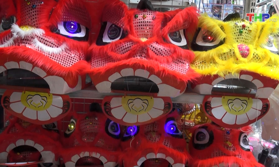 S&ocirc;i động thị trường đồ chơi trung thu