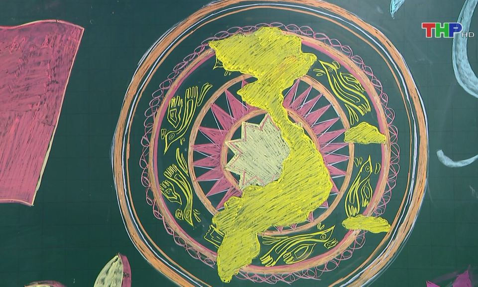 &ldquo;Tự h&agrave;o một dải non s&ocirc;ng&rdquo;