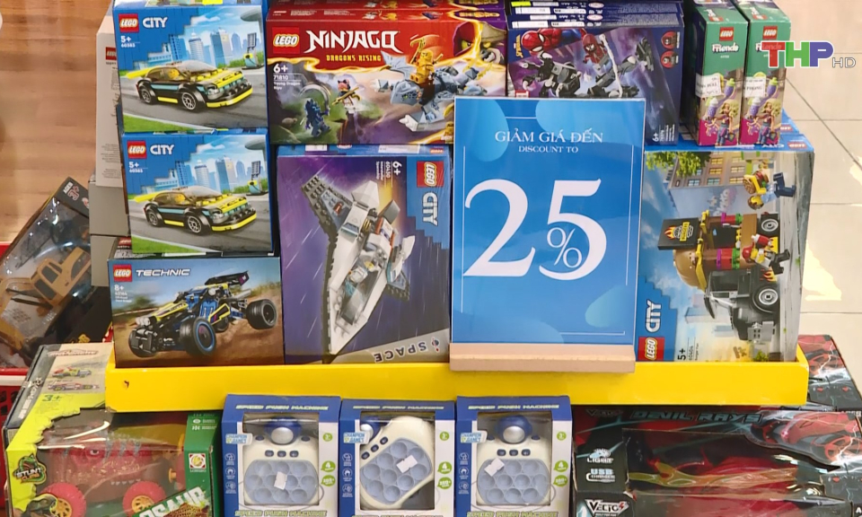 Ngăn chặn đồ chơi trung thu k&eacute;m chất lượng