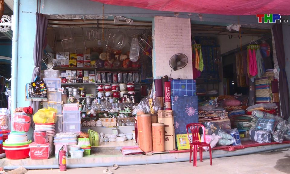 Bảo đảm nguồn cung h&agrave;ng h&oacute;a thiết yếu tại chợ d&acirc;n sinh