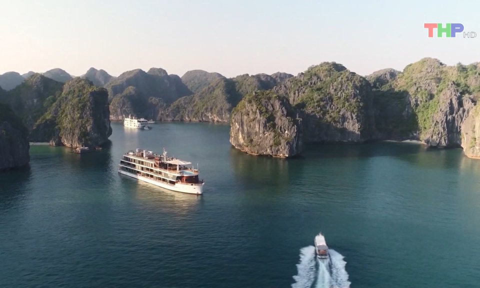 Ph&aacute;t triển du lịch th&ocirc;ng qua Di sản thi&ecirc;n nhi&ecirc;n thế giới  