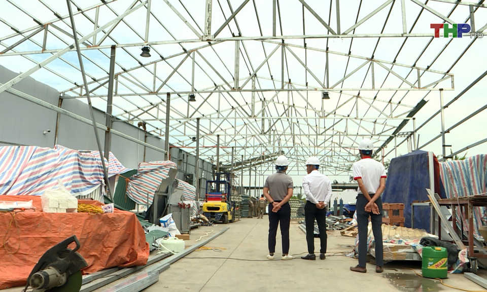 Doanh nghiệp vượt kh&oacute; để kh&ocirc;i phục sản xuất