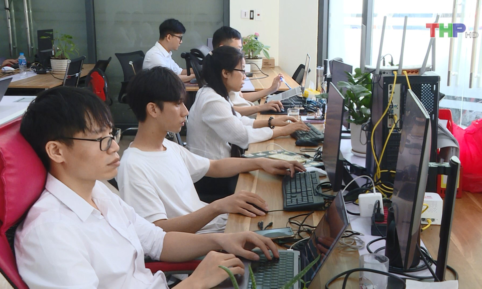 Hỗ trợ c&aacute;c dự &aacute;n khởi nghiệp đổi mới s&aacute;ng tạo  