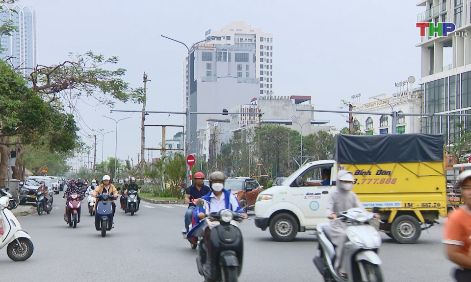 Khắc phục thiệt hại hệ thống chiếu s&aacute;ng, đ&egrave;n t&iacute;n hiệu giao th&ocirc;ng