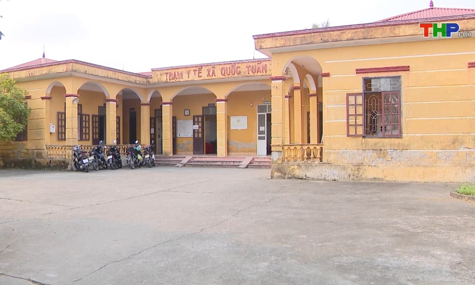 Đại biểu nh&acirc;n d&acirc;n với cử tri: Hiệu quả triển khai Nghị quyết về n&acirc;ng cấp, x&acirc;y mới c&aacute;c trạm y tế