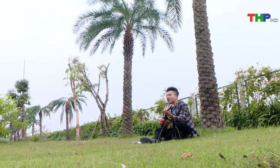 Hải Ph&ograve;ng văn h&oacute;a v&agrave; sự kiện: Nhạc sĩ, ca sĩ Tiến Th&agrave;nh