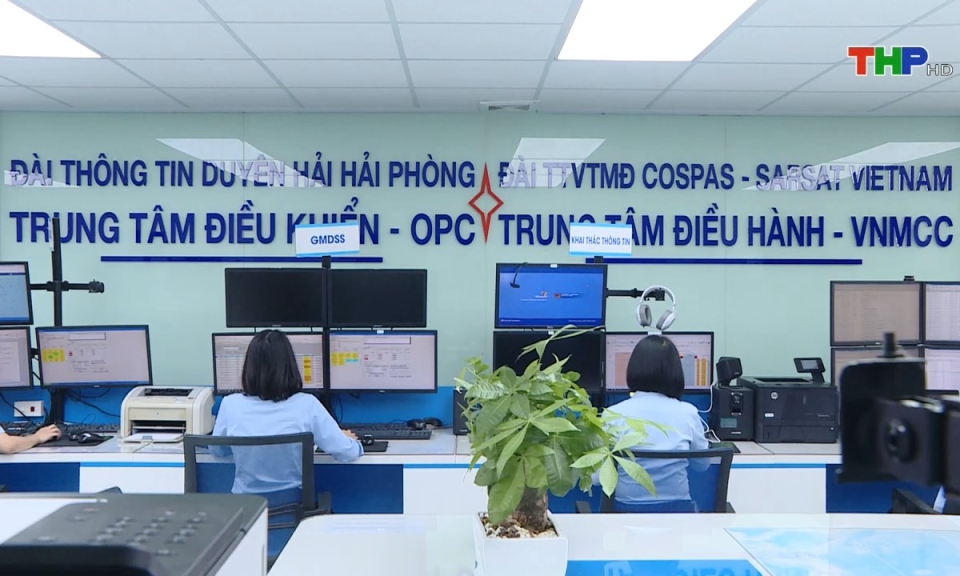 An ninh biển đảo: Th&ocirc;ng tin tr&ecirc;n biển: Giải ph&aacute;p hiệu quả ứng ph&oacute; với thi&ecirc;n tai