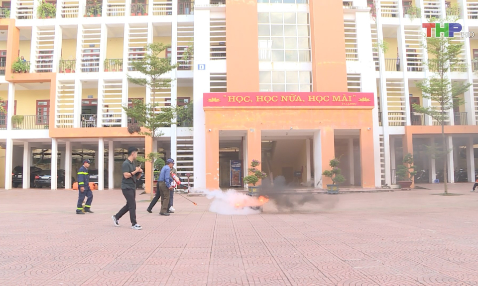Ph&aacute;t huy sức mạnh to&agrave;n d&acirc;n trong PCCC
